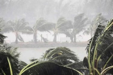 ৬০ কিলোমিটার বেগে ঝড়ো হাওয়া বইতে পারে