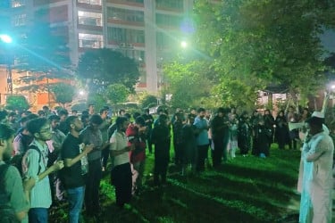 মাইলস্টোন ট্র্যাজেডি: আইইউবিএটিতে বসুন্ধরা শুভসংঘের আয়োজনে দোয়া মাহফিল