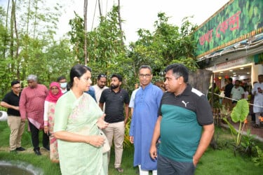 'প্রকৃতির ভারসাম্য বজায় রাখতে সবাইকে বৃক্ষরোপণে এগিয়ে আসতে হবে'