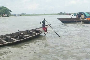 দক্ষিণাঞ্চলের নদ-নদীর পানি বিপৎসীমার ওপরে