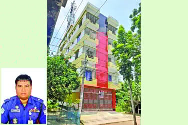 ঝিনাইদহে আলোচনায় ট্রাফিক পরিদর্শকের বিলাসবহুল বাড়ি