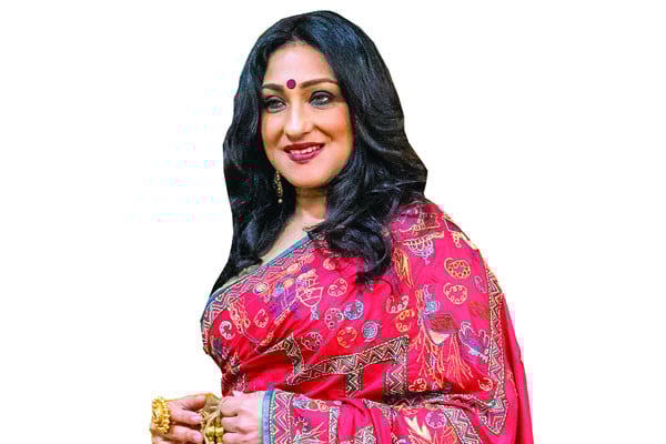 ঋতুপর্ণাকে নিয়ে জল্পনা
