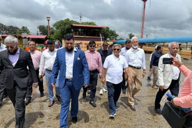 গ্রিন সনদ না পেলে শিপব্রেকিং ব্যবসা গুটাতে হবে: নৌপরিবহন উপদেষ্টা