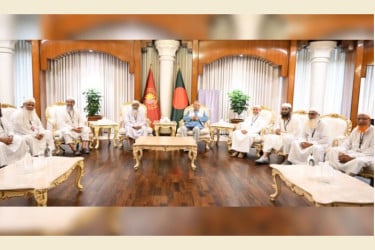 প্রধান উপদেষ্টার সঙ্গে হেফাজত নেতৃবৃন্দের বৈঠক