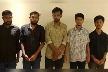 চাঁদাবাজির সময় বৈষম্যবিরোধী আন্দোলনের যুগ্ম আহ্বায়কসহ হাতেনাতে গ্রেফতার ৫