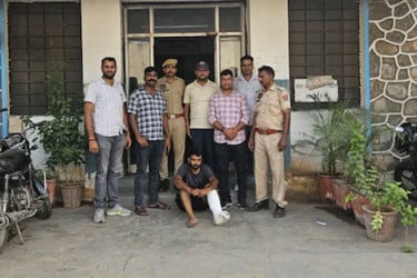 স্ত্রীর বিলাসী শখ পূরণে চোর হলেন বিবিএ পাস যুবক