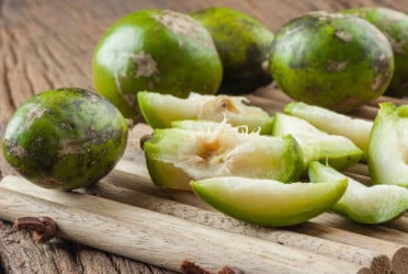 আমড়া খেলে অনেক উপকার