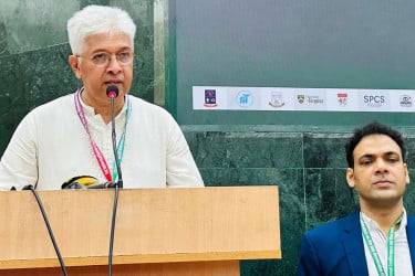 ‘দেশে আর যেন ভয় ও নিপীড়নের শাসন ফিরে না আসে’