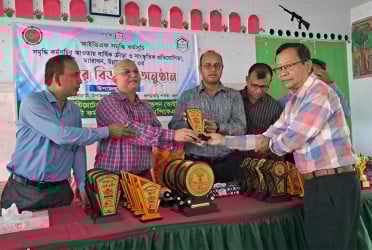 খাগড়াছড়িতে আইডিএফের দিনব্যাপী উন্নয়ন মেলা ও পুরস্কার বিতরণী