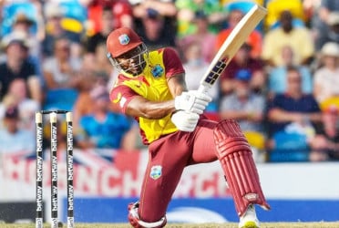 গেইলকে ছাড়িয়ে নতুন মাইলফলক পাওয়েলের