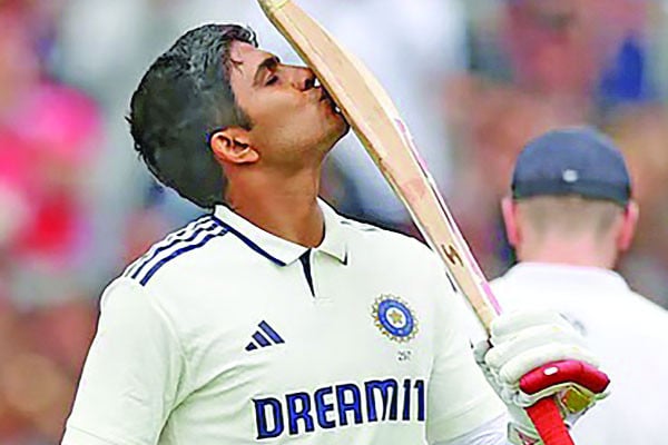 ৪ সেঞ্চুরিতে গিলের ৭০০’র রেকর্ড