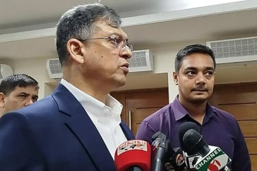 জাতীয় ঐকমত্য কমিশনের বৈঠক থেকে বিএনপির ওয়াকআউট