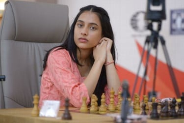 নারী দাবায় প্রথম বিশ্বচ্যাম্পিয়ন পেল ভারত