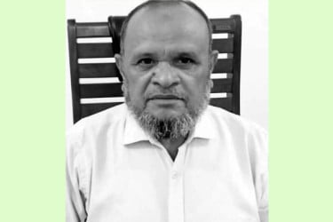 কর্মস্থলে মারা গেলেন নির্বাচন কর্মকর্তা