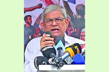 সংস্কারের বিষয়ে সরকারের অগ্রগতি দেখা যাচ্ছে না
