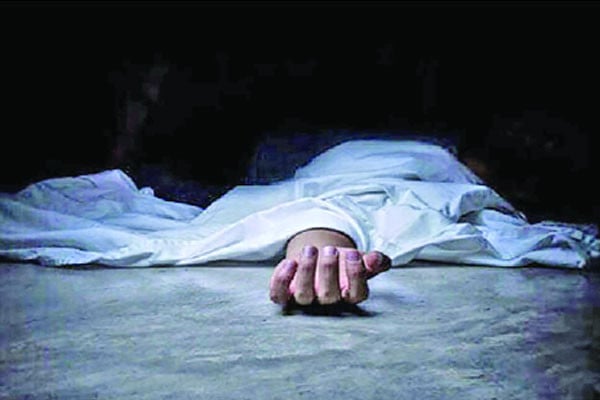 ধানমন্ডিতে গৃহকর্মীর, প্রেস ক্লাবের সামনে বৃদ্ধের লাশ উদ্ধার