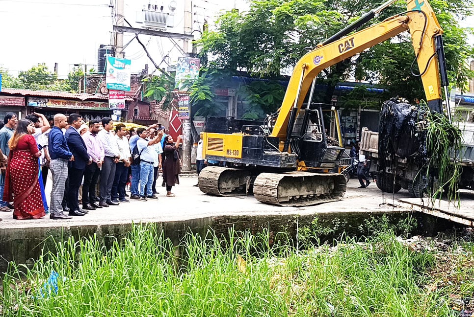 নারায়ণঞ্জের দুই দশকের জলাবদ্ধতা নিরসনে তৎপরতা শুরু
