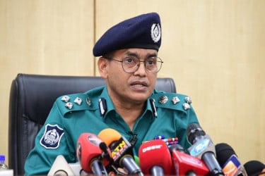 বিশেষ সতর্কতা গোয়েন্দা তথ্যের ভিত্তিতে: ডিএমপি কর্মকর্তার ব্যাখ্যা