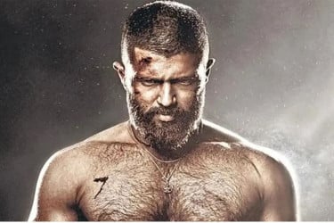 মুক্তির আগেই বক্স অফিসে ‘কিংডম’ ঝড়
