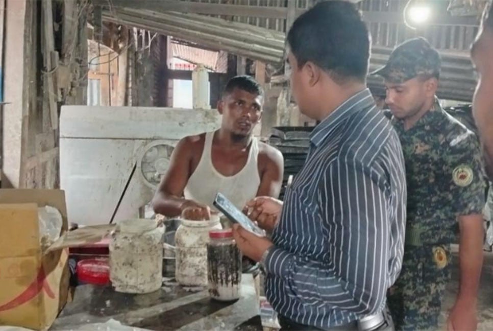 চাঁদপুরে ভোক্তা অধিকারের অভিযানে জরিমানা
