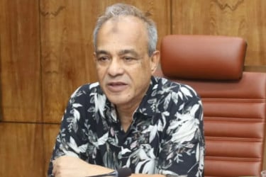 ৫ আগস্ট ঘিরে নিরাপত্তা হুমকি নেই : স্বরাষ্ট্র উপদেষ্টা