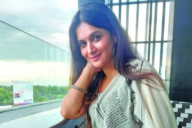 কেমন আছেন মিথিলা