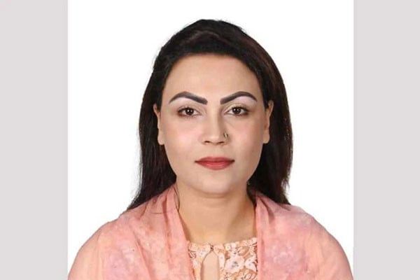 ‘আবার তোরা মানুষ হ’