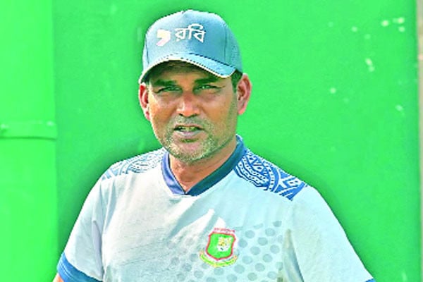 সালাউদ্দিনের চুক্তির মেয়াদ বাড়ল