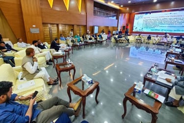 পিআর পদ্ধতিতে সংসদের উচ্চকক্ষ গঠনের সিদ্ধান্ত কমিশনের, আলোচনায় উত্তেজনা