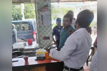 গাইবান্ধায় ভোক্তা অধিকারের অভিযানে ৩ হোটেলকে জরিমানা