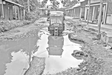 বেহাল সালনা-জয়দেবপুর সড়ক