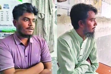 ঝালকাঠিতে দুই সমন্বয়ক জনতার হাতে আটক