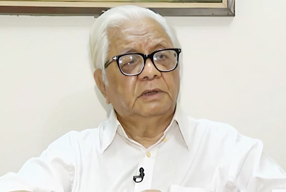 হাসপাতাল থেকে বাসায় ফিরলেন বদরুদ্দীন উমর