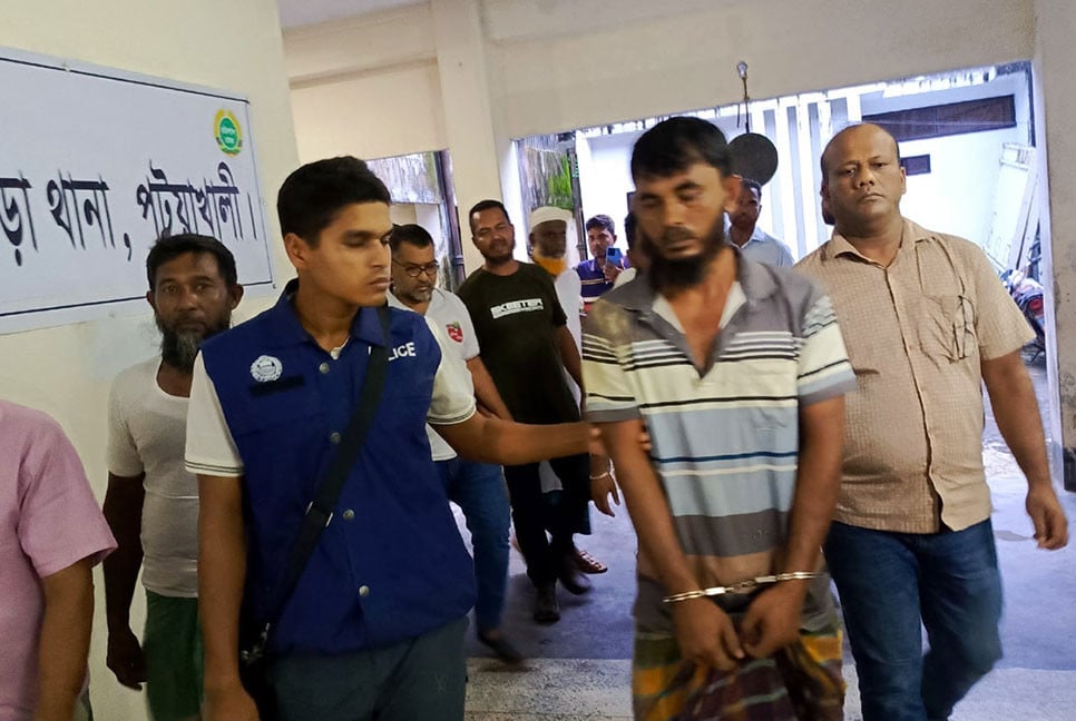 কলাপাড়ায় ট্রান্সফরমার চোর চক্রের সদস্য গ্রেফতার