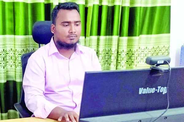 শ্রমিক থেকে সফল ফ্রিল্যান্সার