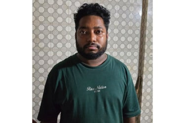 কলকাতা থেকে ফিরে গ্রেফতার কুমিল্লার ছাত্রলীগ সভাপতি রাফি