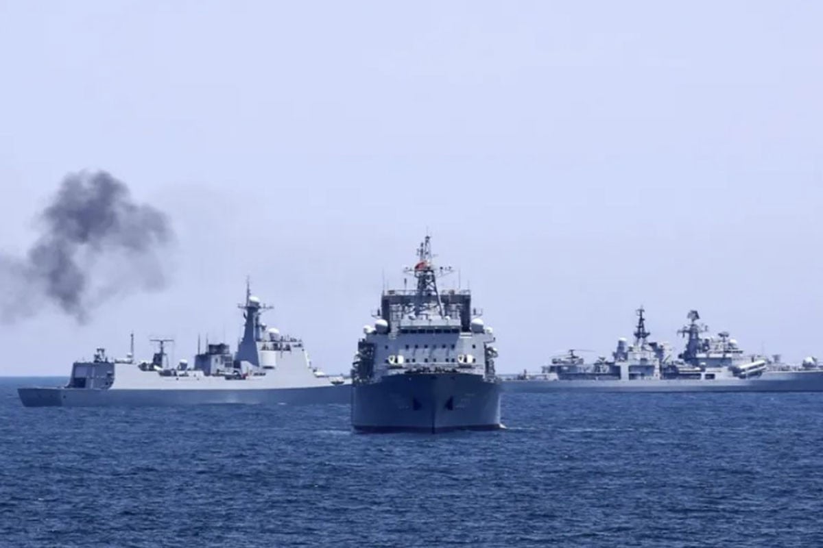 জাপান সাগরে চীন ও রাশিয়ার যৌথ সামরিক মহড়া শুরু
