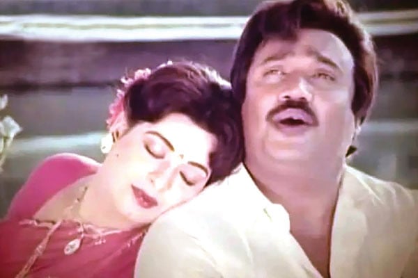 জসিমের হাত ধরে শাবানা বললেন - ‘আমি তোমাকে ভালোবাসি’