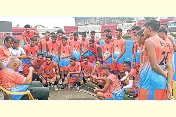 লিগ নিয়ে আক্ষেপ আইকম্যানের
