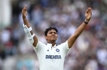 শচীনের রেকর্ড ছাড়িয়ে গেলেন জয়সওয়াল