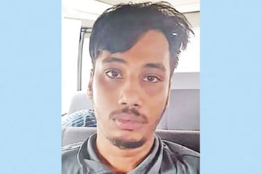 রিয়াদ চাঁদাবাজিতে জড়িত : অপু