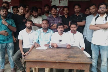 ফ্যাসিবাদের দোসর শিক্ষকদের বিচারের দাবিতে রাবি ছাত্রদলের কর্মসূচি ঘোষণা