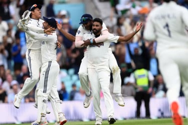 ভারতের ৬ রানের শ্বাসরুদ্ধকর জয়, সিরিজে সমতা