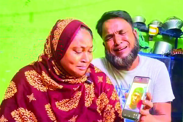 কোথায় হারিয়ে গেলেন মুন্না শোকাচ্ছন্ন পরিবার