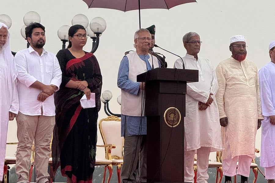 জুলাই শহীদদের জাতীয় বীর ঘোষণা
