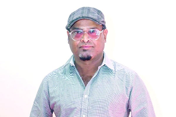 বিশ্বকবির গানে শফিক তুহিন