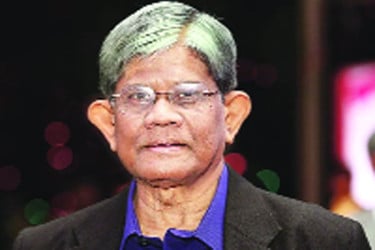 অর্থনীতিবিদরা সরকারের ভালো কাজ দেখেন না