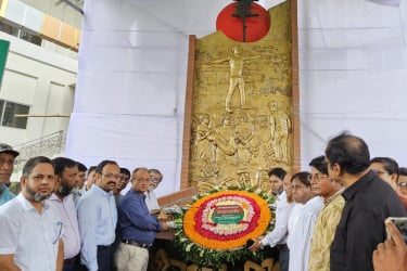 বাউবিতে স্মৃতিস্তম্ভ ‘জুলাই জাগরণী’ উদ্বোধন ও শ্রদ্ধা নিবেদন