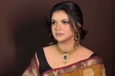 ‘এই সবুজ পাসপোর্টে কেউ ভিসাও দিচ্ছে না! কই যাব আমরা?’