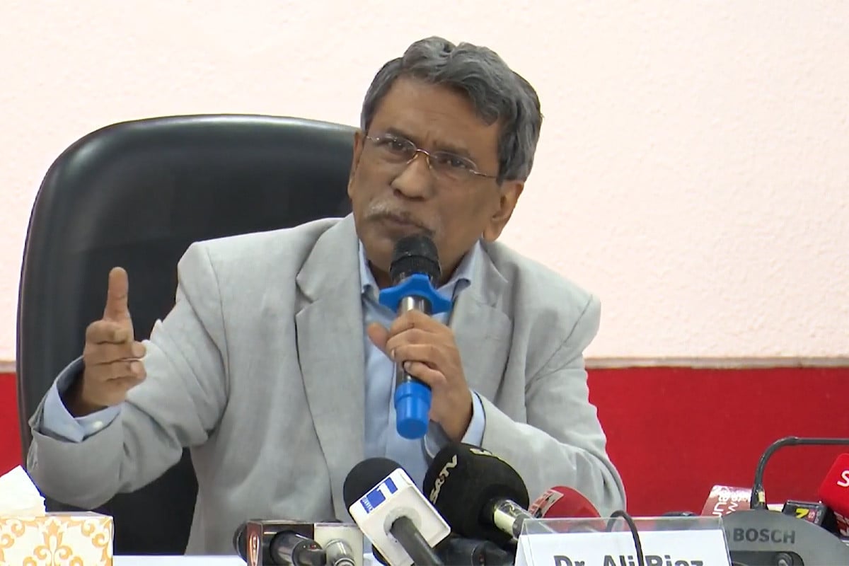 দেশ চালাবেন রাজনীতিবিদরা, অন্তর্বর্তী সরকার না : আলী রীয়াজ